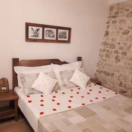 Hotel Omer Berat Kültér fotó