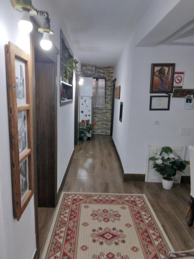 Hotel Omer Berat Kültér fotó