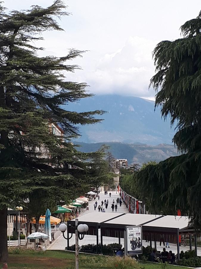 Hotel Omer Berat Kültér fotó